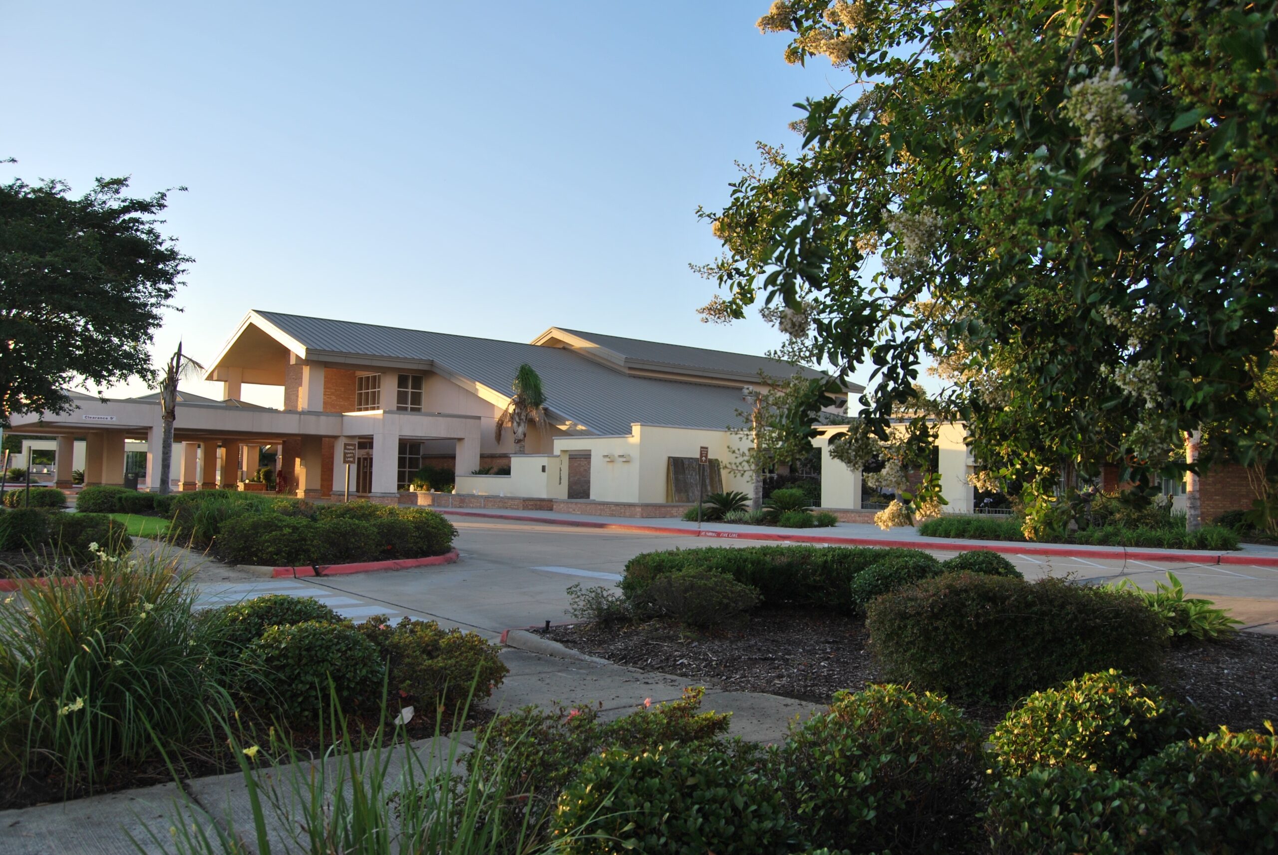 https://www.murray-engineering.com/murray2020/wp-content/uploads/2021/02/murray-engineering-Lake-Charles-Memorial-Hospital-womens--scaled.jpeg